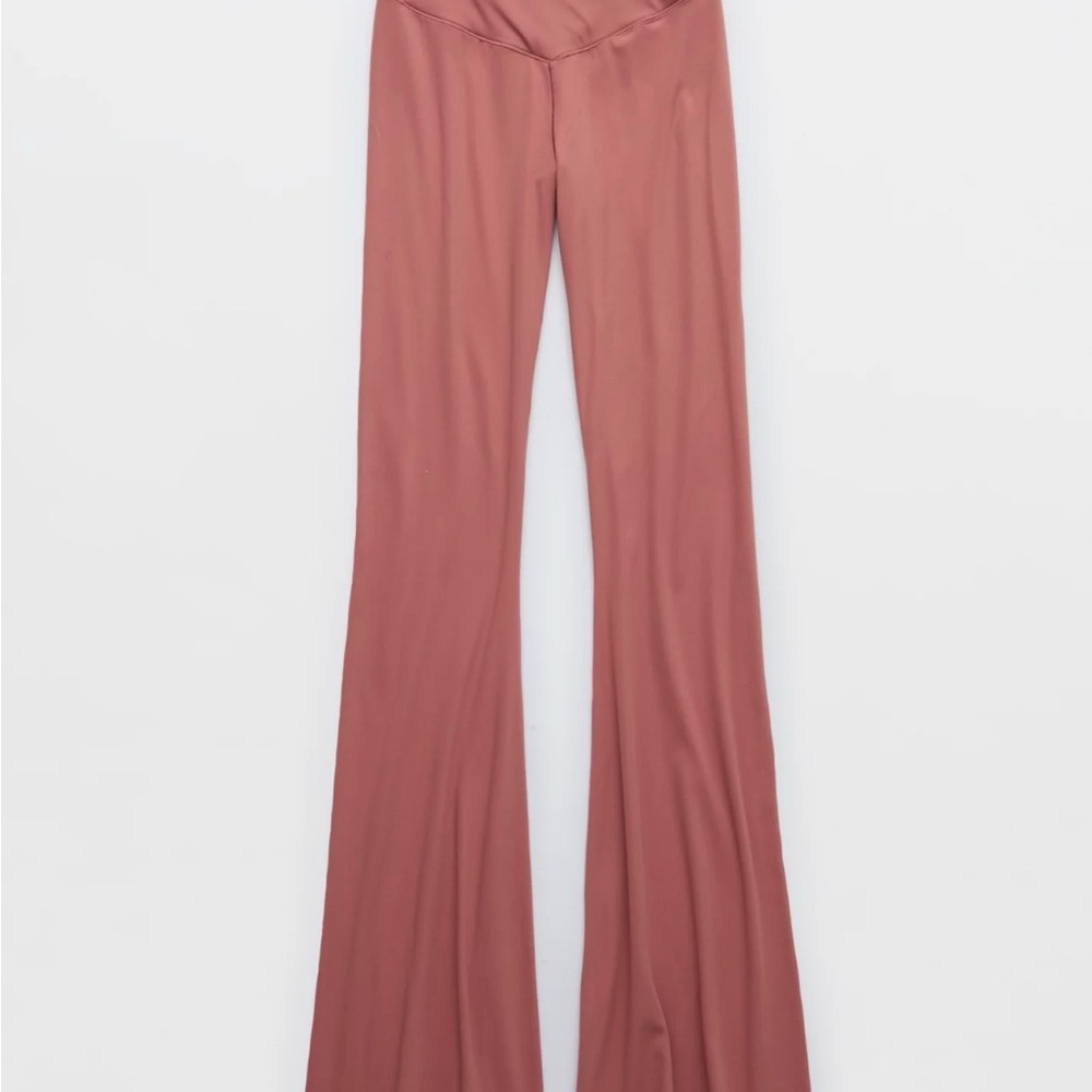 OFFLINE By Aerie Real Me High Waisted Crossover Flare Legging XL Tall - Picture 3 of 6